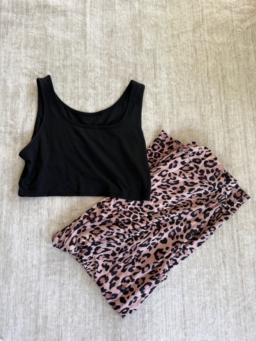 SHEIN Crop and Wide Leg set ** Bundle 5+ items and name your offer!!! 💖💞